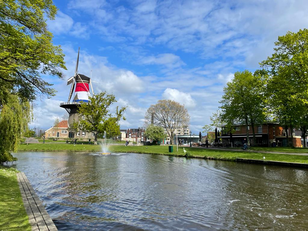 A photo of the Molen de Valk in Leiden